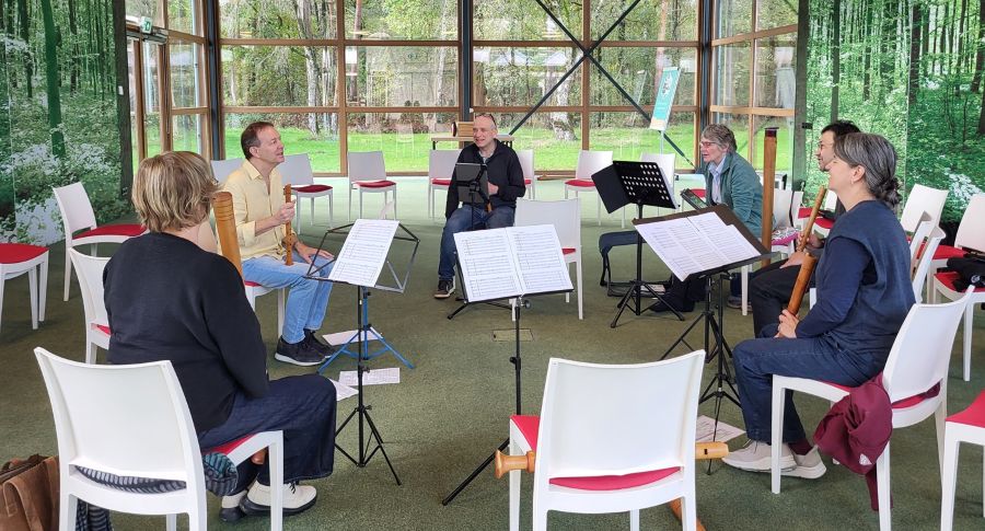 Loquinto op de blokfluitcursus Ensemble Huismuziek 'Pasttime with good company' in Westelbeers, Nederland.